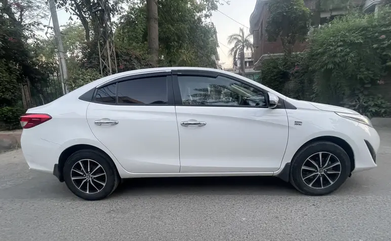 Toyota Yaris 1.5 CVT FULL OPTION X MODEL sale by sunnyhtp91