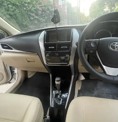 Toyota Yaris 1.5 CVT FULL OPTION X MODEL