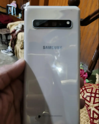 Samsung S10 plus 5g (8/512 pta)